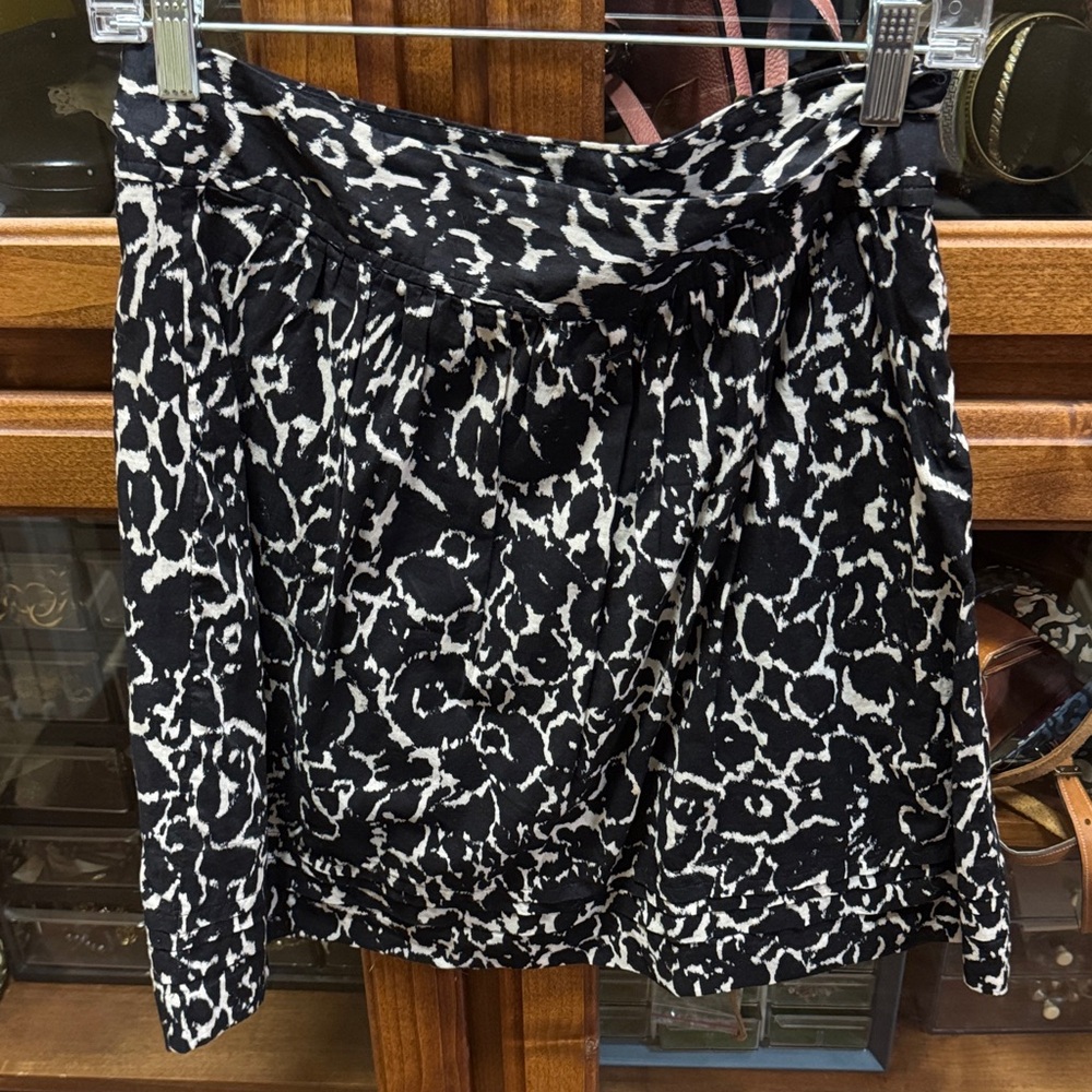 LOFT Black and White A-Line Printed Skirt